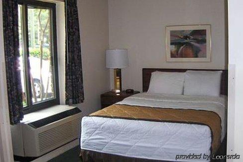Extended America - Atlanta - - Northpoint - East Hotel 2*